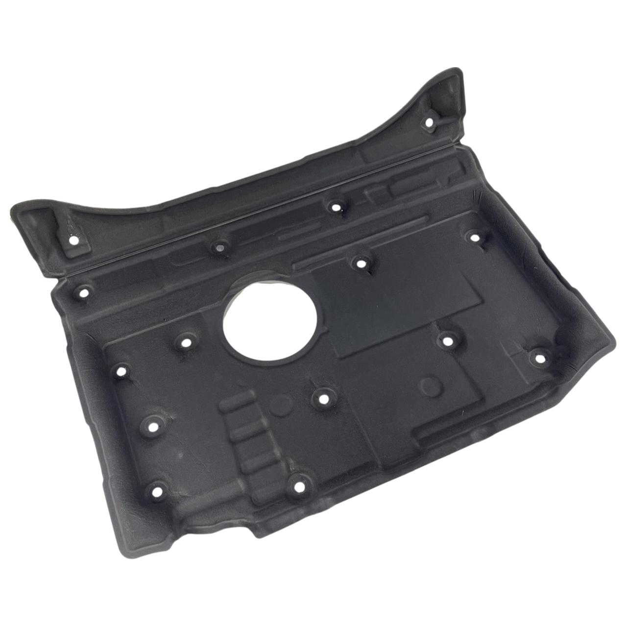 4d51490fa1cbaf0929ead85c7014a11a.jpeg Isolamento Acustico Porsche Taycan Turbo 2021 a 2024 Traseiro - Imagem 1