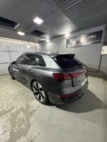 Audi Q8 E-Tron 55 2023 - Imagem 3