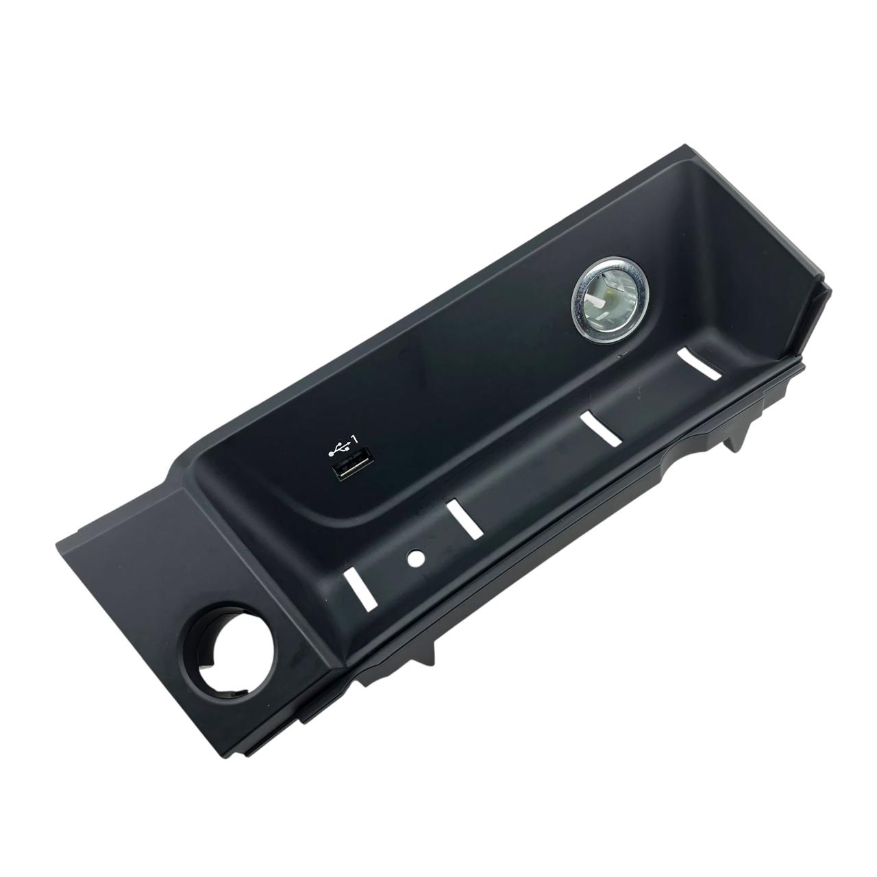 004c0706efb305c7f434742a60f00485.jpeg Entrada Usb Tomada 12v Console Audi Rs4 2.9 V6 2019 a 2021 - Imagem 1