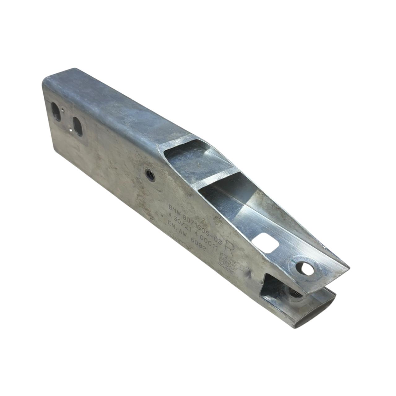 2579df5ded5c06c06e2093b6f0e1b065.jpeg Suporte Alma Picareta Bmw M3 Competition G80 2021 2025 Dir - Imagem 1