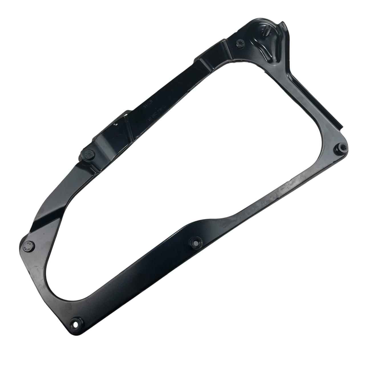 7ba80e171daa22bcc989163def234f6c.jpeg Suporte Tampa Corta Fogo Churrasqueira Bmw M3 F80 2015 2018 - Imagem 1