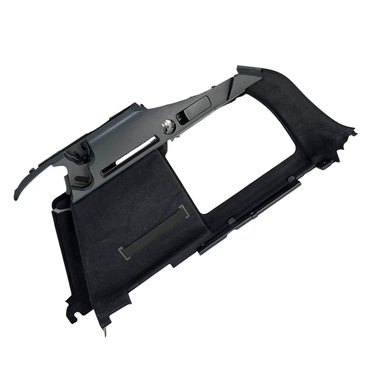 98b7882c3800ff9ef6f934d0ac3ba6d7.jpeg Forro Lateral Porta Malas Audi Rs4 2.9 V6 2019 2021 Direito - Imagem 1