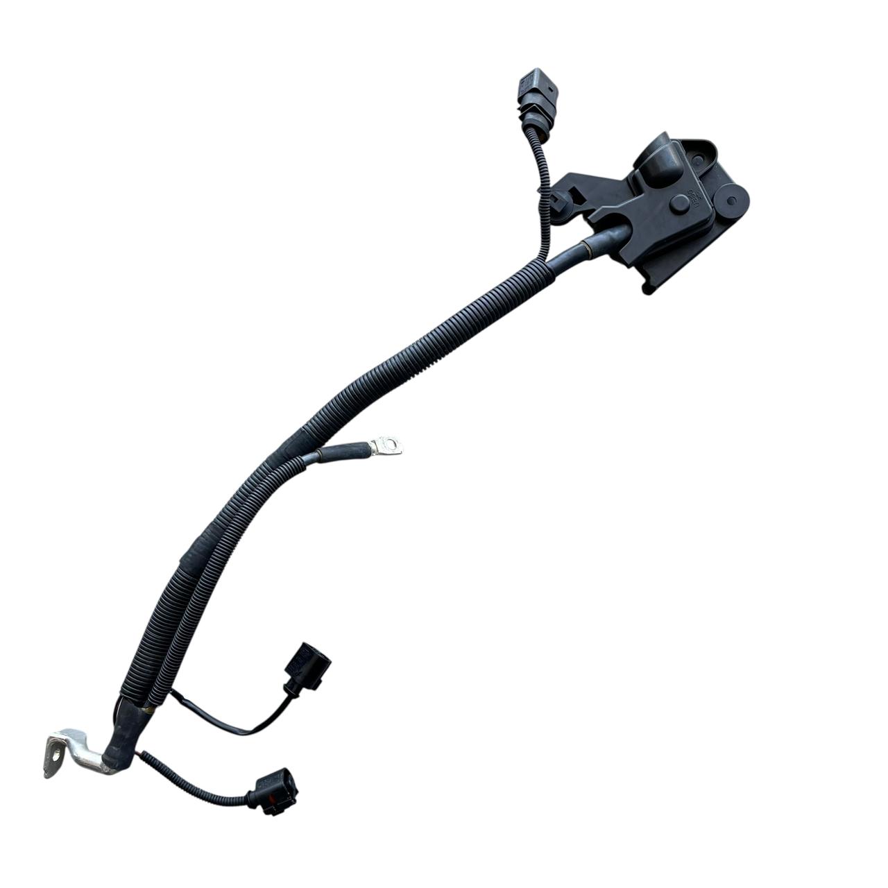 d1637e6ee22a67b3a3b5f290320b9145.jpeg Chicote Cabo Negativo Bateria Porsche Macan Gts 2020 A 2024 - Imagem 1