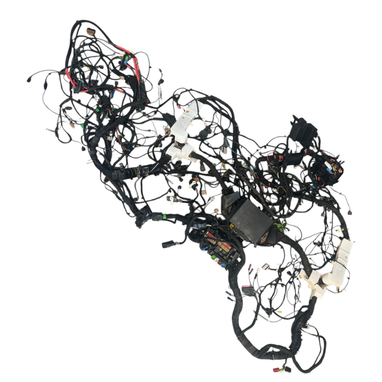 56e0c994e237e5b0e7f3568451369e4f.jpeg Chicote Carroceria Audi Q8 Quattro 3.0 2020 2021 2022 Oem - Imagem 1