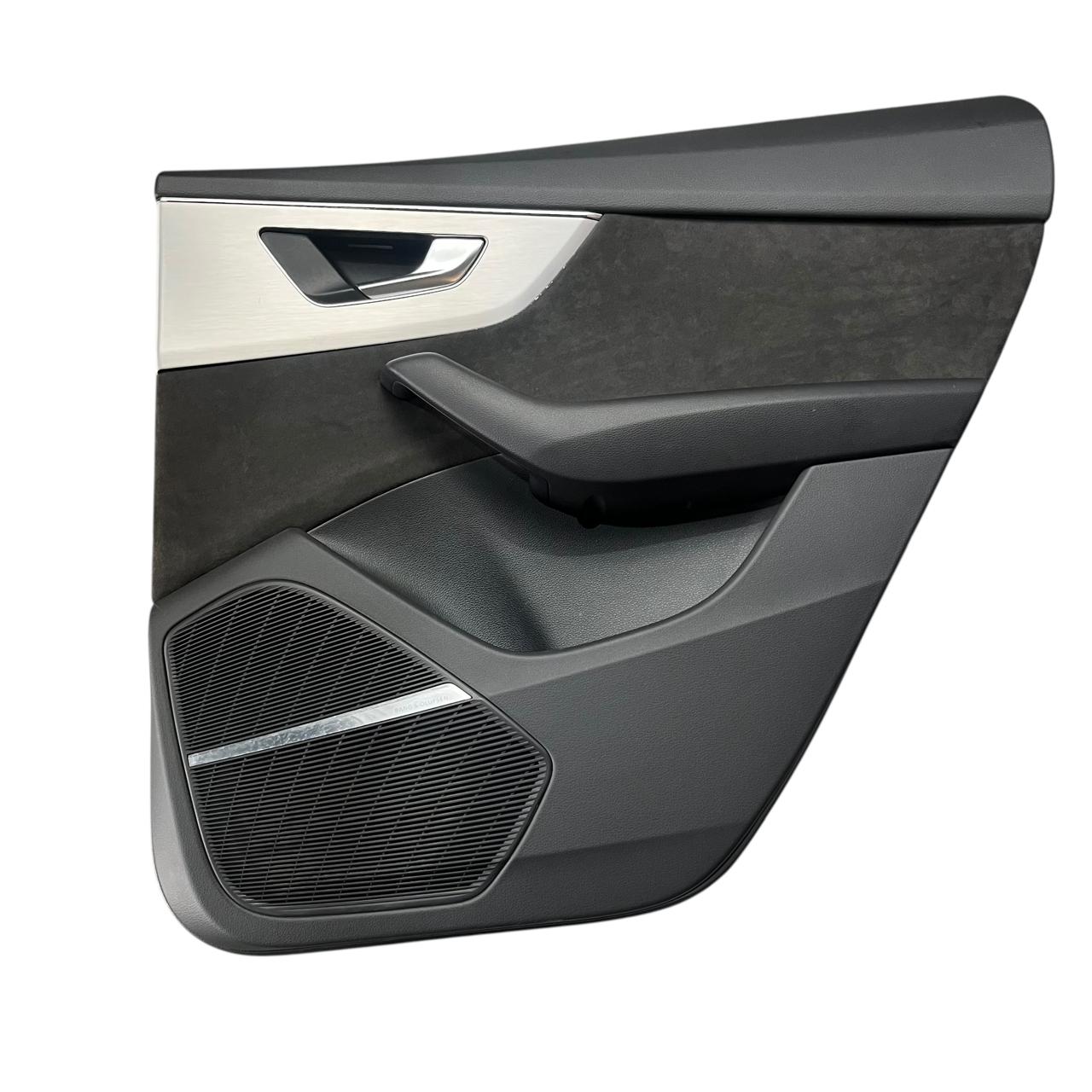 b171ddd67faed8f8028cf3e5217089c3.jpeg Forro Porta Audi Q8 3.0 2020 2021 2022 Traseiro Direito Oem - Imagem 1