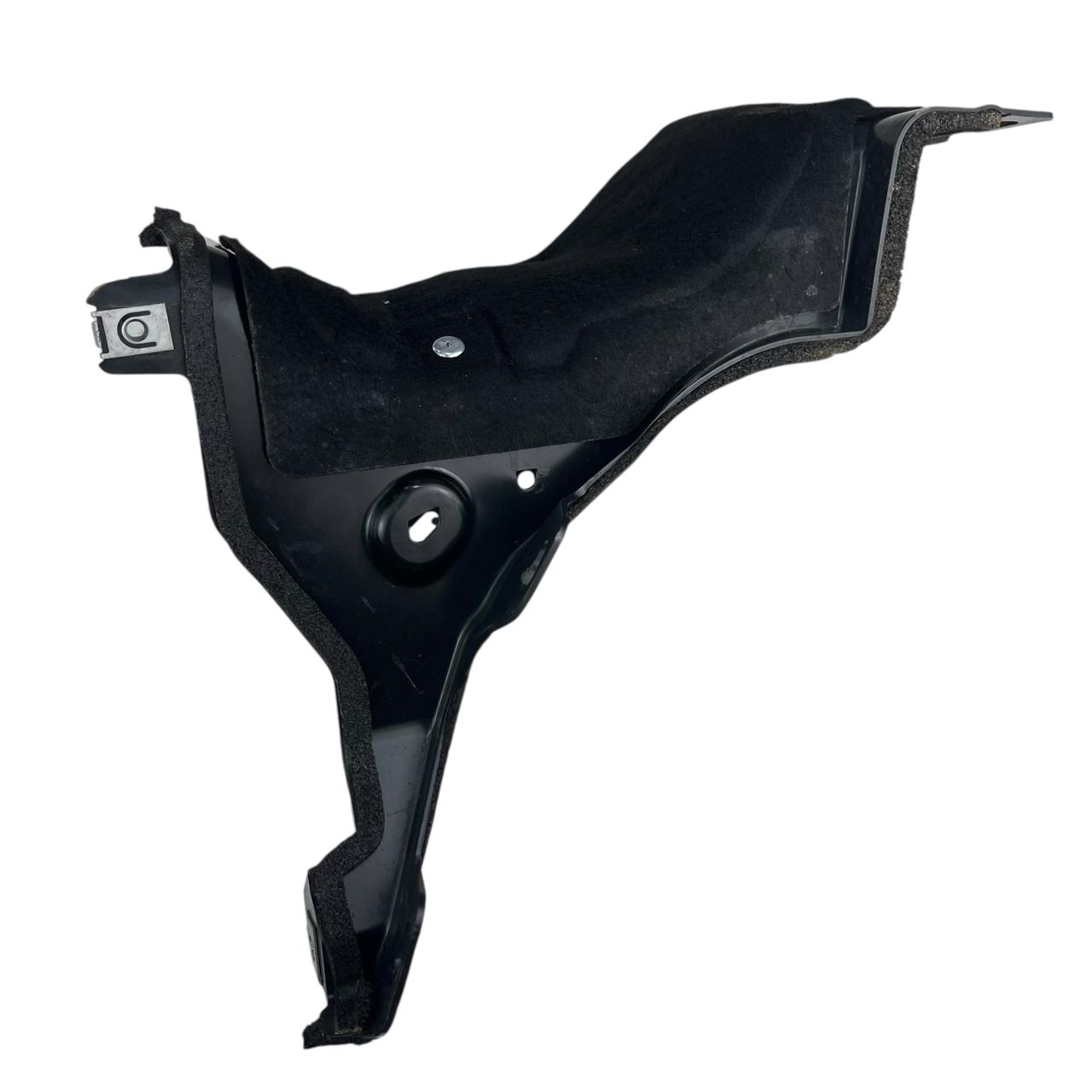 436b0f46ba53b3c3d70c2a2962953ec3.jpeg Defletor Termico Cofre Motor Land Rover Defender D300 2024 - Imagem 1