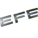Emblema Escrita Capo Land Rover Defender D300 3.0 2023 2024 - Imagem 2