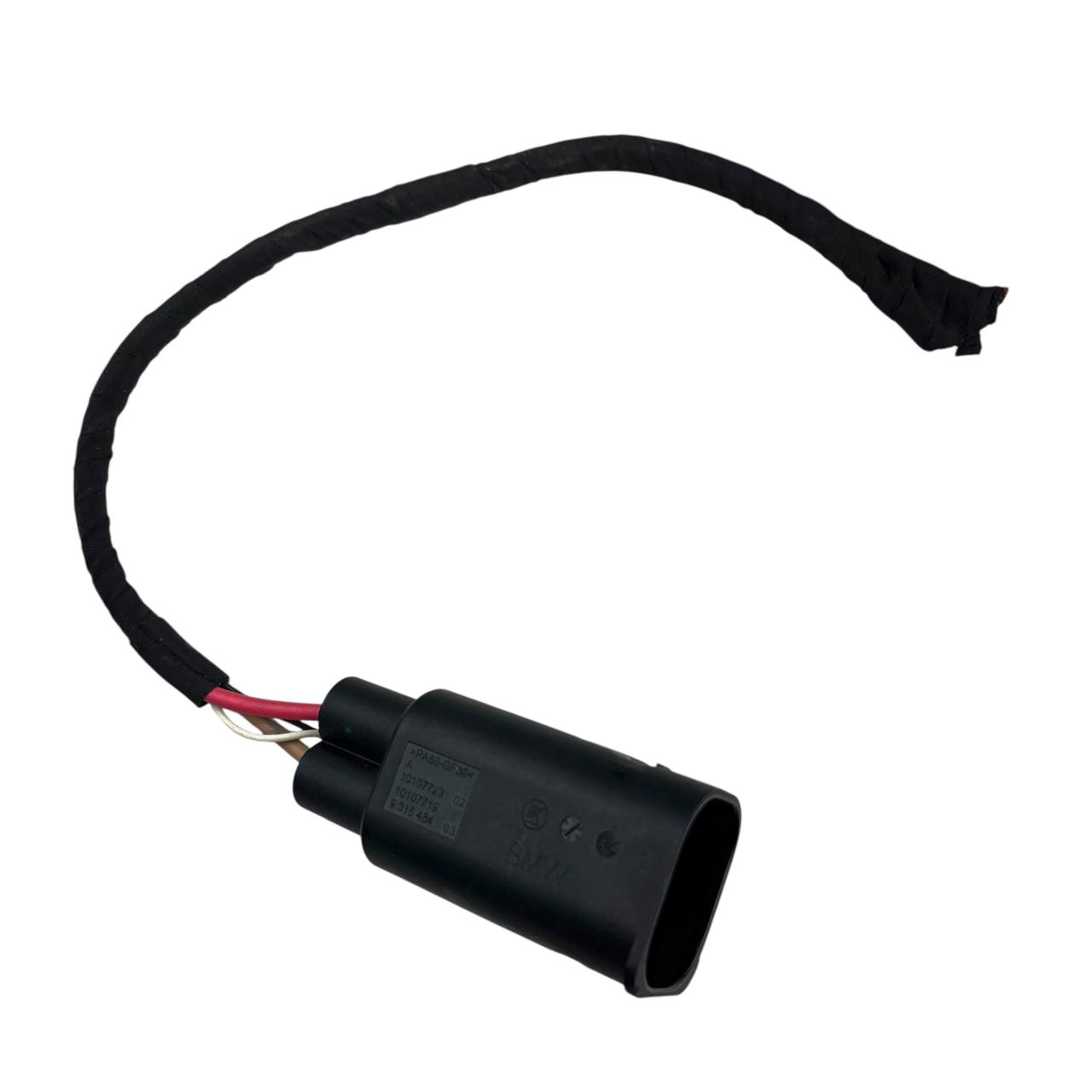 e1ac0f05d8db2b5c6802f49dd47b4920.jpeg Plug Chicote Ventoinha Radiador Bmw 320i G20 M Sport 2023 - Imagem 1