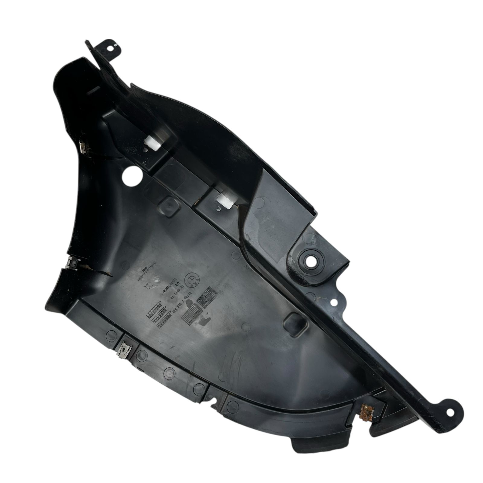 1bcfdb3d336a6735ec347a9fdca9c649.jpeg Acabamento Parabarro Bmw 320i F30 2.0 2013 a 2018 Tras Esq - Imagem 1
