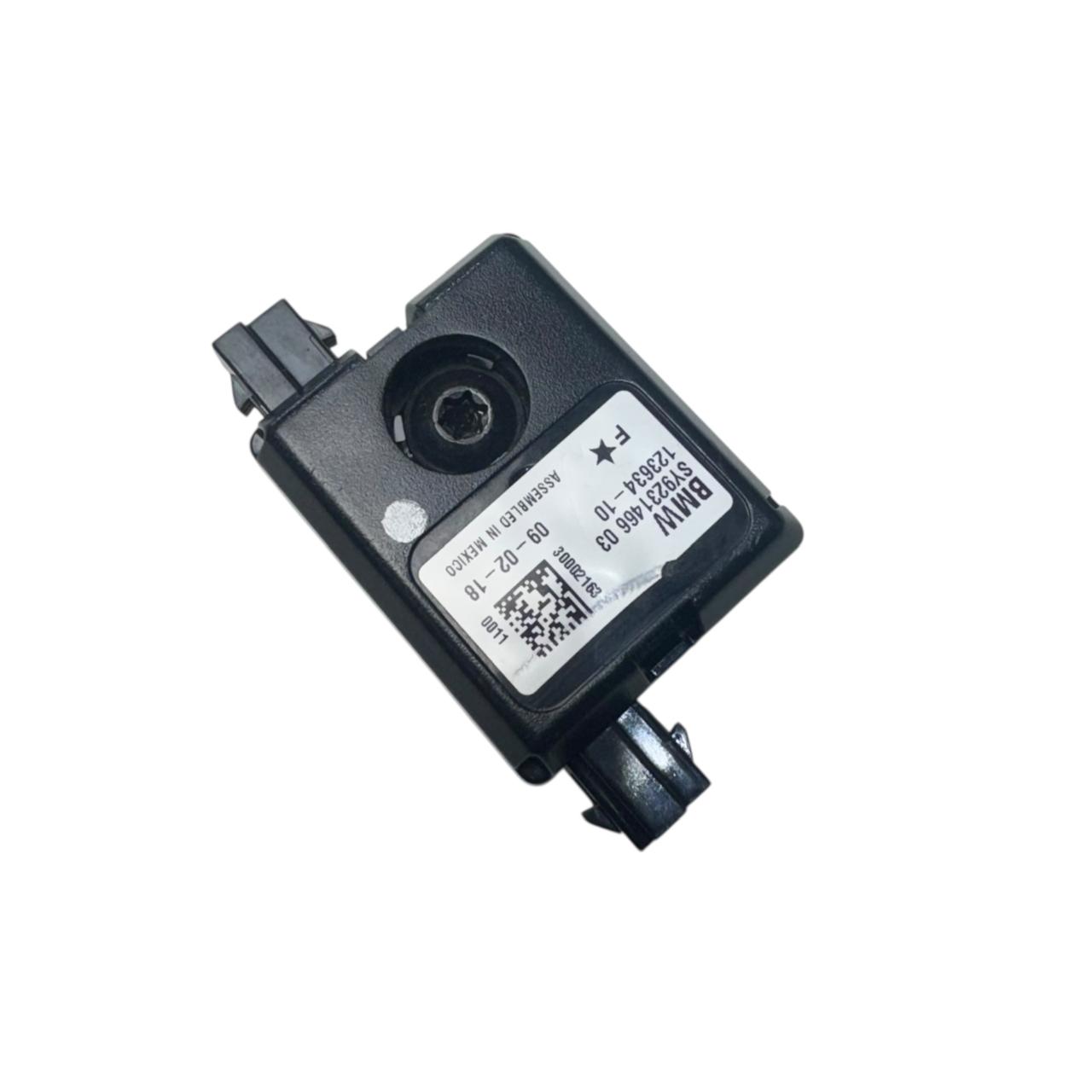32c47a4fb94ba6351bcedbf10c05f962.jpeg Modulo Amplificador Antena Bmw 320I F30 2.0 2013 14 A 2018 - Imagem 1