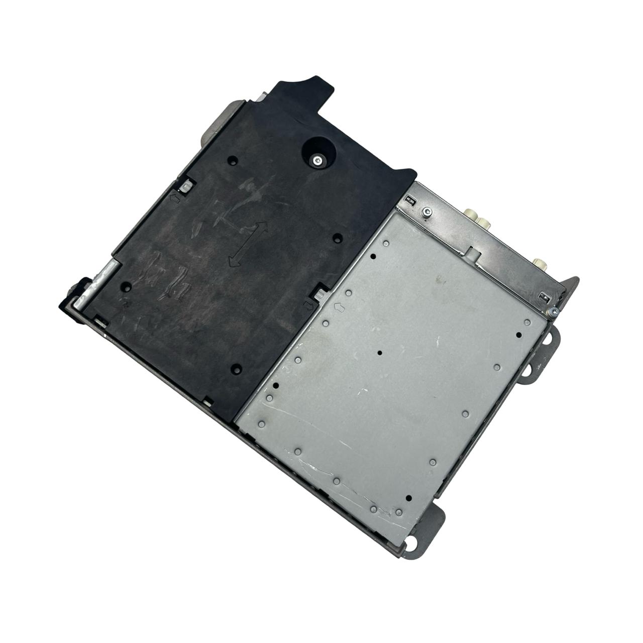 c7cbbed1282bd769e96397ed670a9696.jpeg Modulo Central Multimidia Radio Mercedes Benz A35 Amg 2019 - Imagem 1