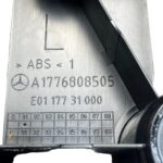Suporte Tampao Bagagito Mercedes Benz A35 Amg 2019 2023 Esq - Imagem 6